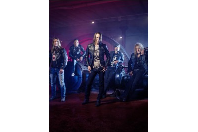 Gotthard <br /><tt>Източник: KAVARNA ROCK 2014</tt>