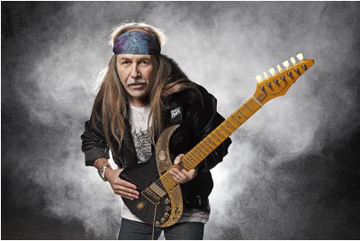 Jon Uli Roth <br /><tt>Източник: KAVARNA ROCK 2014</tt>